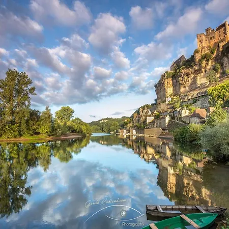 In Perigord Noir Near Dordogne * カルサック・アイヤック